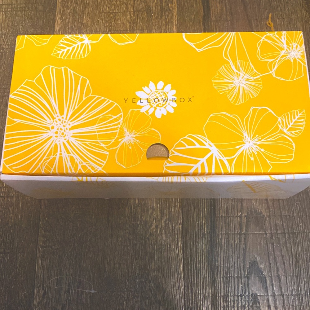 New YELLOW-BOX Torrey Blush shimmer slides size 8